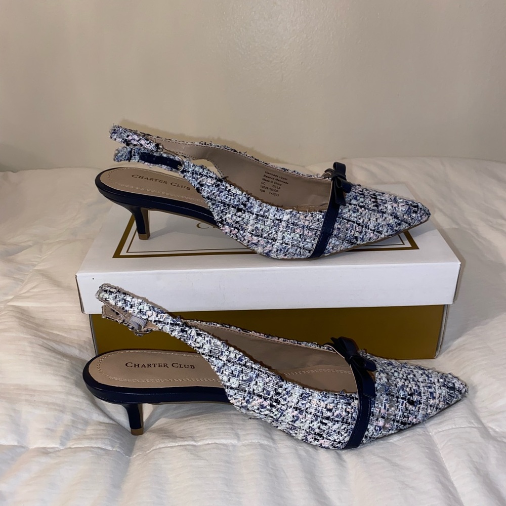 NWOT TWEED KITTEN HEEL